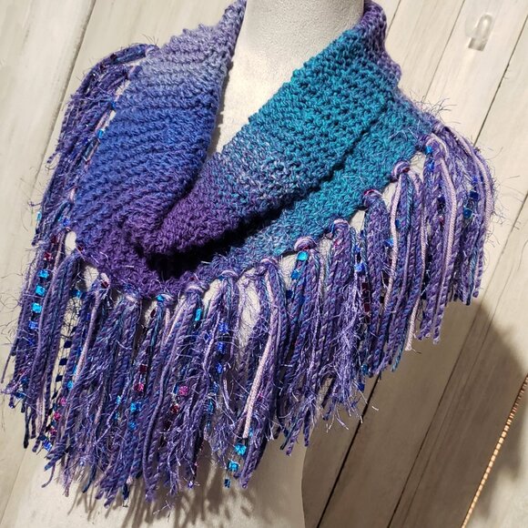 NEW Hand Knitted Blue Purple Chunky Infinity Boho Cowl Scarf Fringed Artsy - Picture 4 of 6